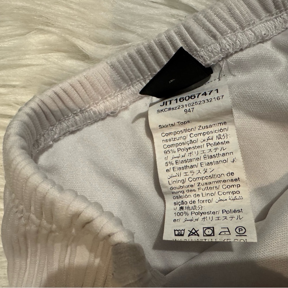 SHEIN Pleated White Mini Skirt Size XXS - Picture 3 of 4